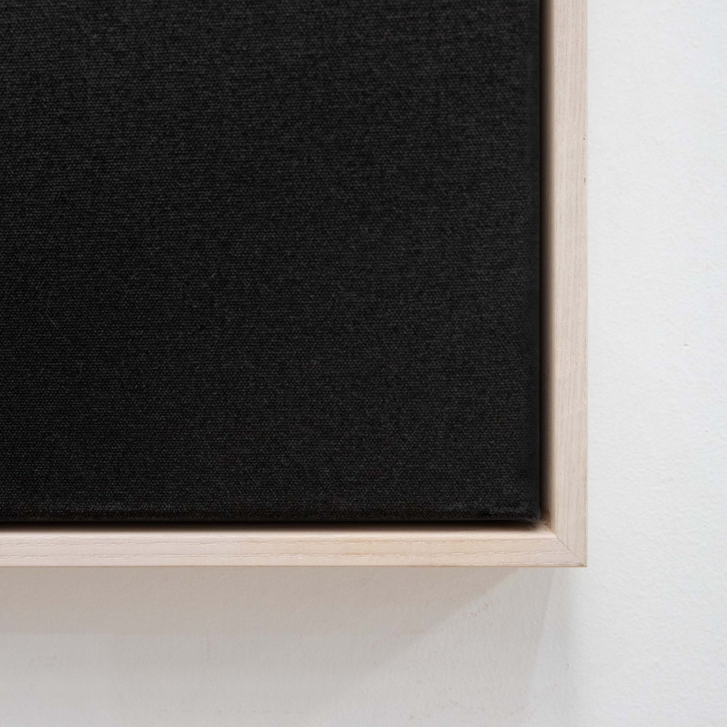 Premium Frame - Whitewash - Black Canvas