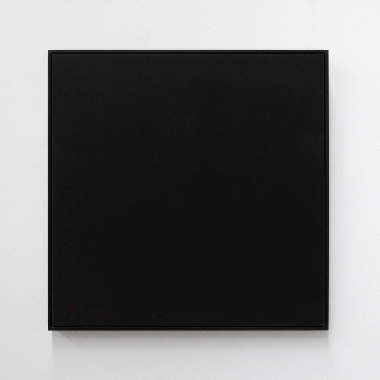 Artists stretched canvas with float frames: Black
